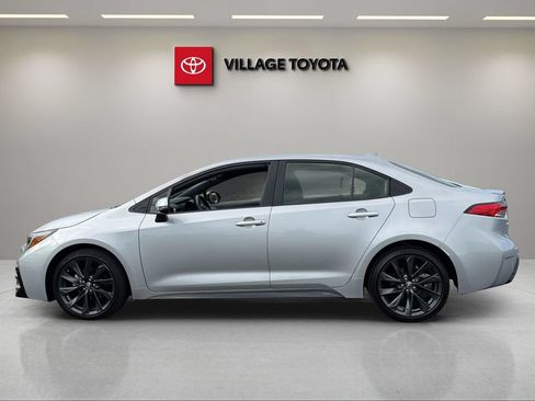 Certified 2024 Toyota Corolla SE FWD image 2