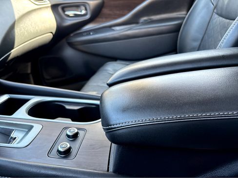 Used 2019 Nissan Murano Platinum image 8