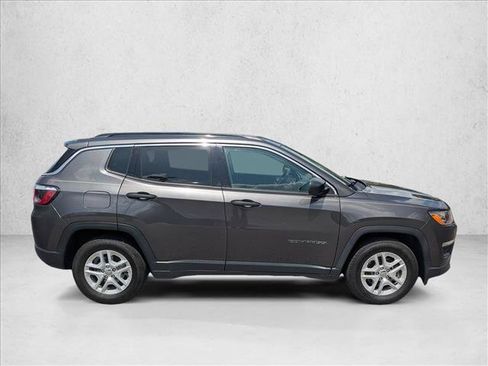 Used 2020 Jeep Compass Sport FWD image 4