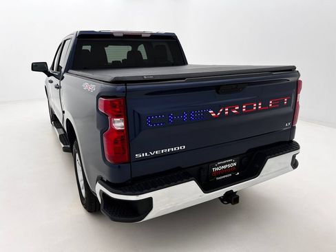 Used 2021 Chevrolet Silverado 1500 LT AWD/4WD image 8