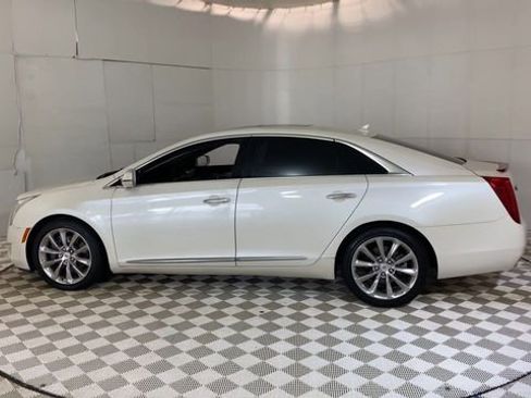 Used 2014 Cadillac XTS Premium w/ Driver Assist Package FWD image 8