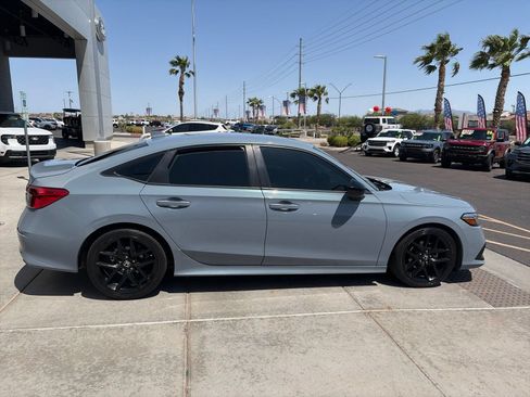 Used 2022 Honda Civic Sport image 8