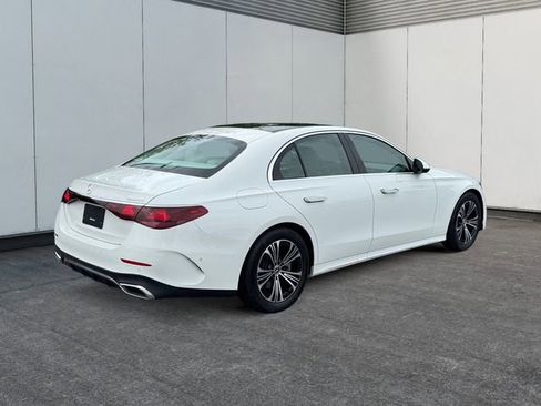 Used 2024 Mercedes-Benz E 350 4MATIC Sedan image 5