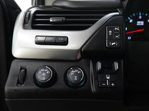 Used 2019 Chevrolet Tahoe Premier AWD/4WD image 30