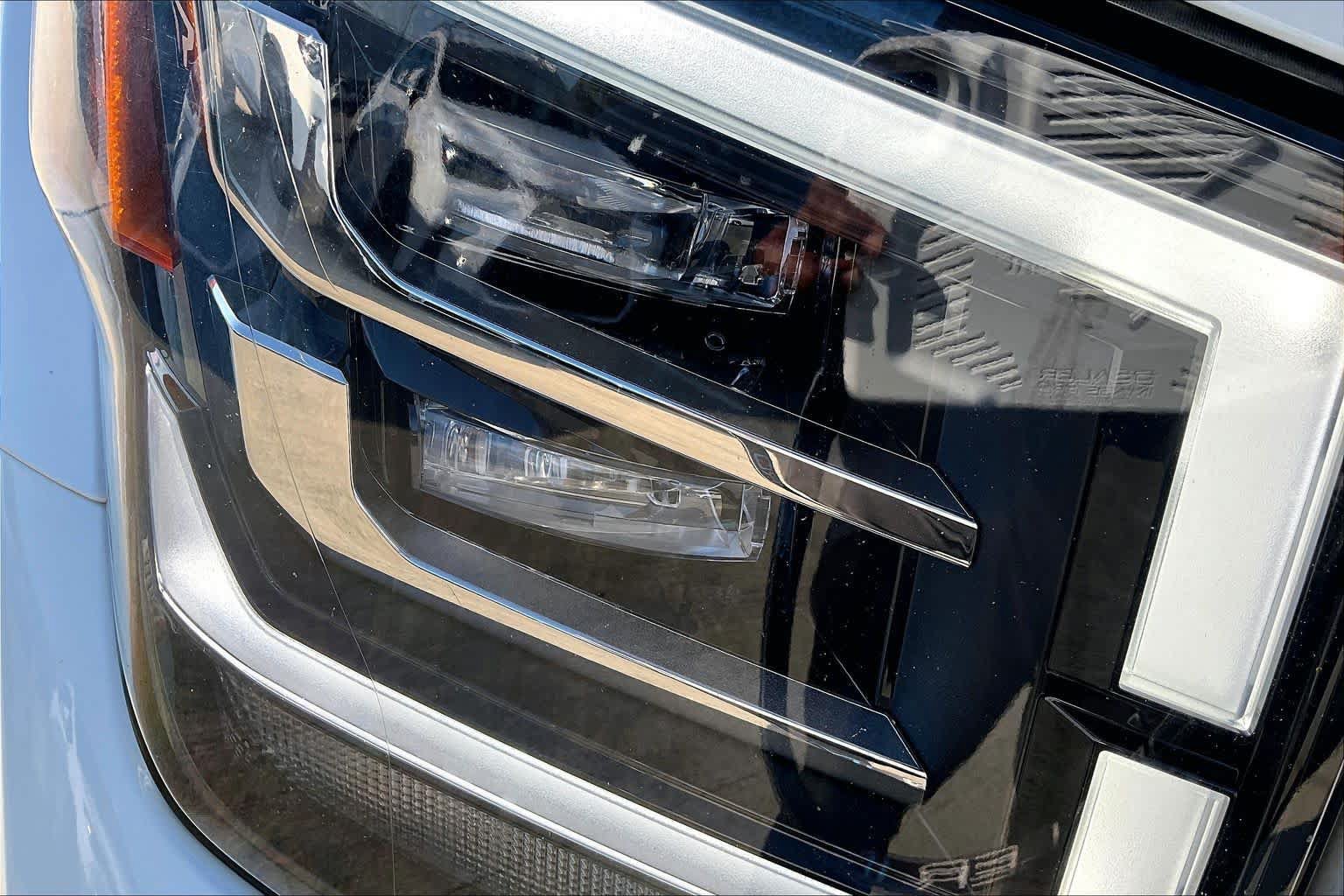 Used 2021 Nissan Titan Platinum Reserve w/ Moonroof Package AWD/4WD image 27