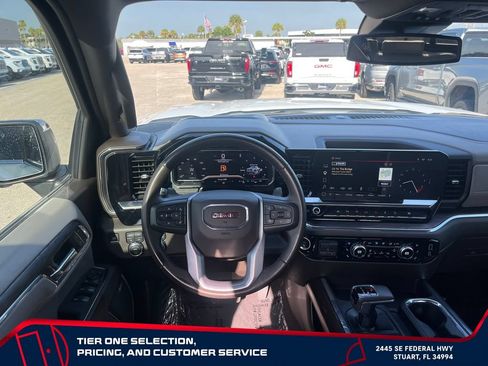 Used 2025 GMC Sierra 1500 SLT w/ SLT Premium Plus Package AWD/4WD image 13