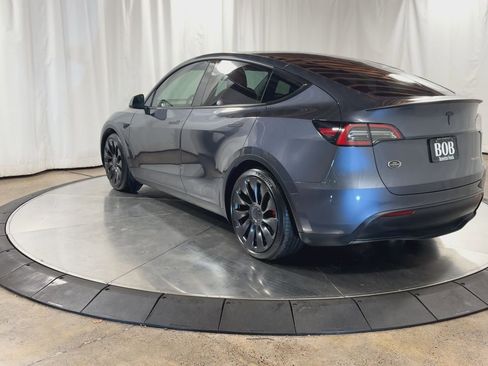 Used 2022 Tesla Model Y Performance image 8