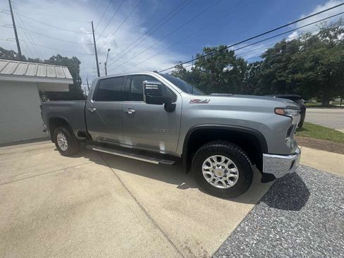 Used 2024 Chevrolet Silverado 2500 LTZ w/ LTZ Plus Package AWD/4WD image 4