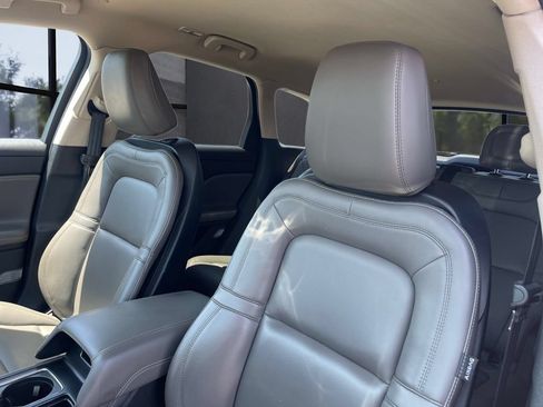 Certified 2023 Lincoln Corsair FWD image 33