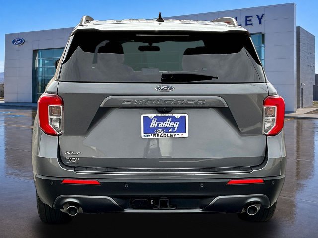 Used 2023 Ford Explorer XLT w/ Equipment Group 202A RWD image 6