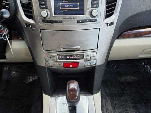 Used 2014 Subaru Legacy 2.5i Limited AWD/4WD image 17