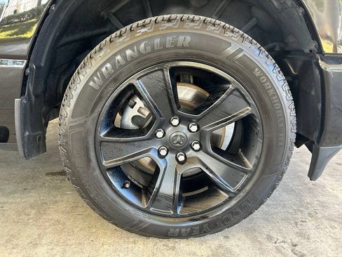Used 2020 RAM 1500 Big Horn AWD/4WD image 23