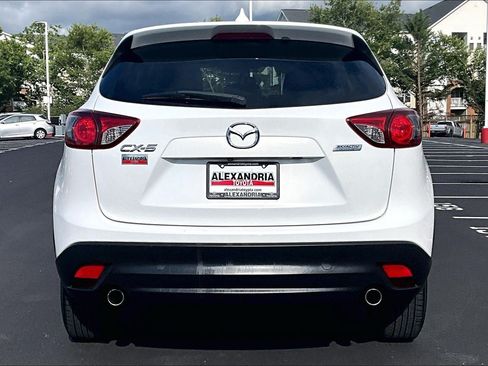 Used 2016 MAZDA CX-5 Touring w/ Bose/Moonroof Package FWD image 4