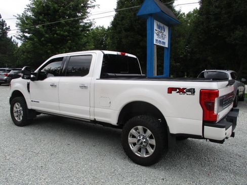 Used 2017 Ford F350 Platinum w/ Platinum Ultimate Package AWD/4WD image 3