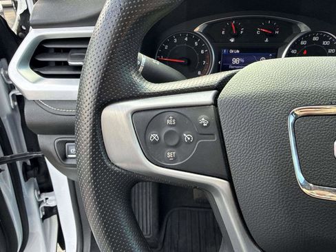 Used 2022 GMC Acadia SLE image 31