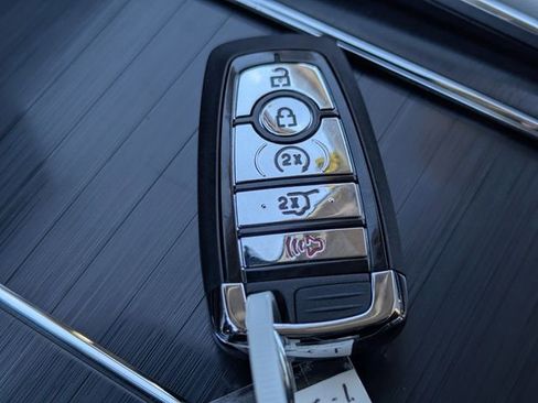 New 2026 Lincoln Aviator 2WD w/ Jet Appearance Package image 28