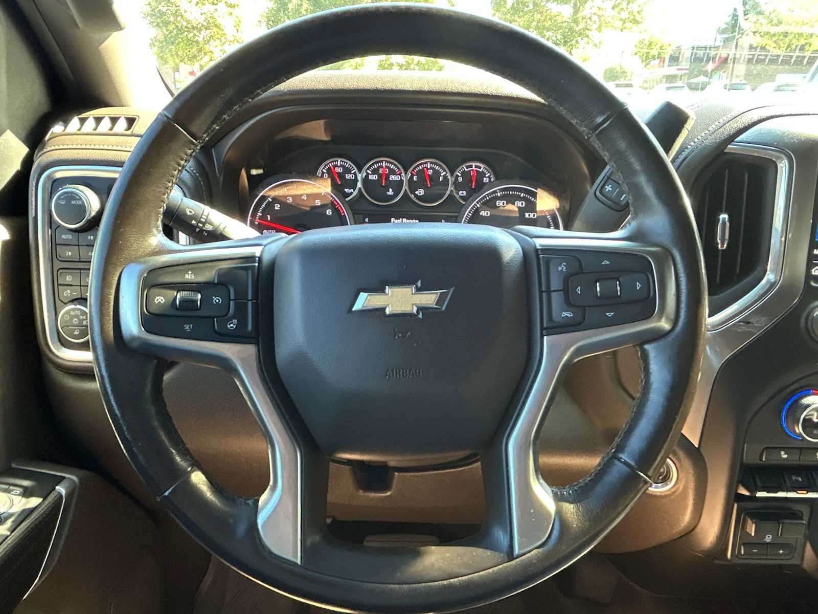 Used 2020 Chevrolet Silverado 1500 LT w/ All-Star Edition AWD/4WD image 13