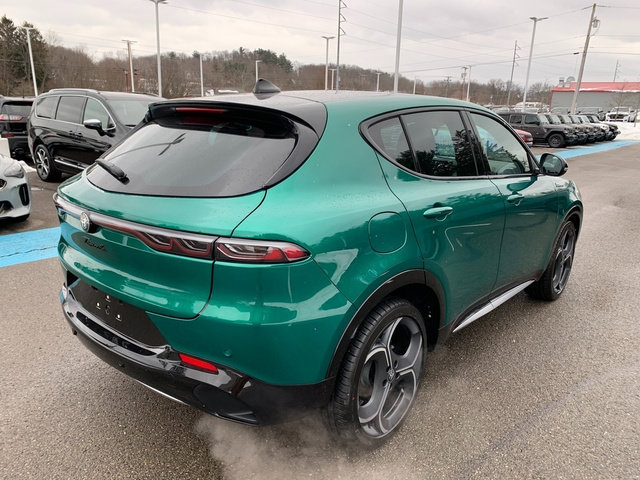 New 2026 Alfa Romeo Tonale AWD/4WD image 7