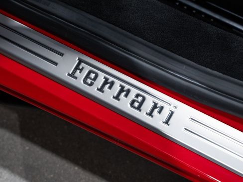 Used 2021 Ferrari F8 Tributo image 66