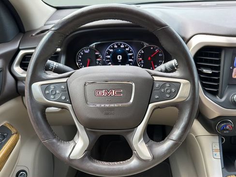 Used 2018 GMC Acadia Denali w/ Technology Package AWD/4WD image 14