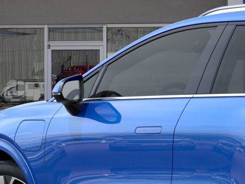 New 2025 Chevrolet Equinox EV LT w/ Convenience Package II image 54