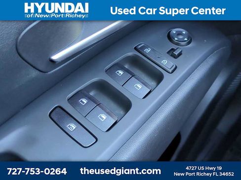 Certified 2023 Hyundai Tucson SE FWD image 20