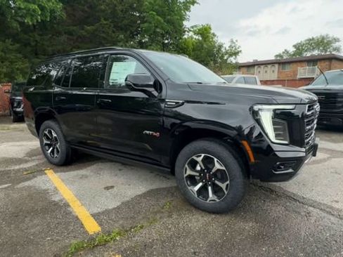 New 2026 GMC Yukon AT4 AWD/4WD image 2