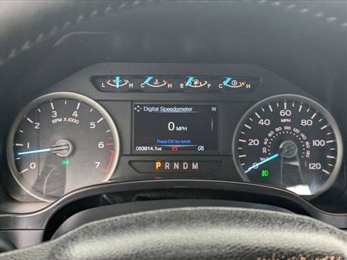 Used 2019 Ford F150 XLT w/ Equipment Group 302A Luxury AWD/4WD image 10