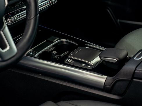 Certified 2023 Mercedes-Benz GLA 250 image 18