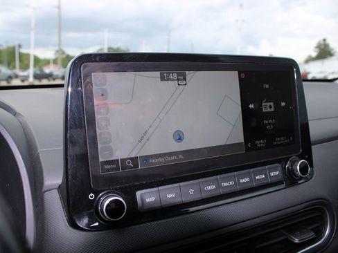 Used 2022 Hyundai Kona Limited image 14