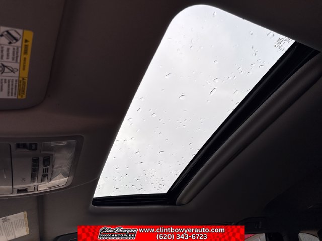 Used 2018 Toyota Highlander XLE w/ Protection Package #3 AWD/4WD image 22