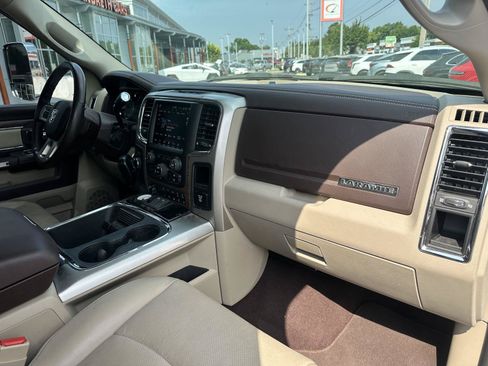 Used 2018 RAM 3500 Laramie AWD/4WD image 29
