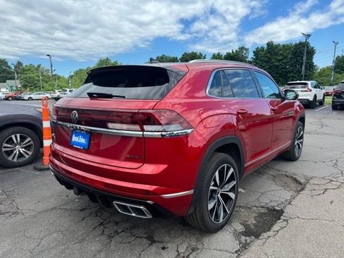 Used 2025 Volkswagen Atlas Cross Sport SEL Premium R-Line AWD/4WD image 2