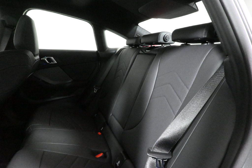 Used 2025 BMW M235i xDrive w/ Premium Package AWD/4WD image 4