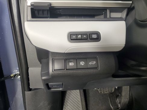 New 2026 Subaru Solterra image 25