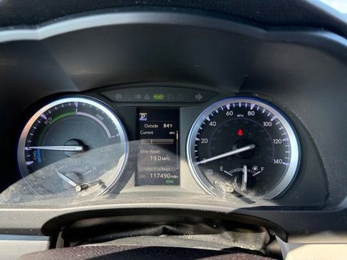 Used 2018 Toyota Highlander Limited Platinum AWD/4WD image 11