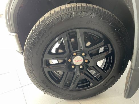 Used 2020 GMC Sierra 1500 SLE w/ SLE Value Package image 10