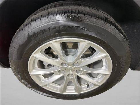 Used 2021 Buick Envision Preferred AWD/4WD image 17