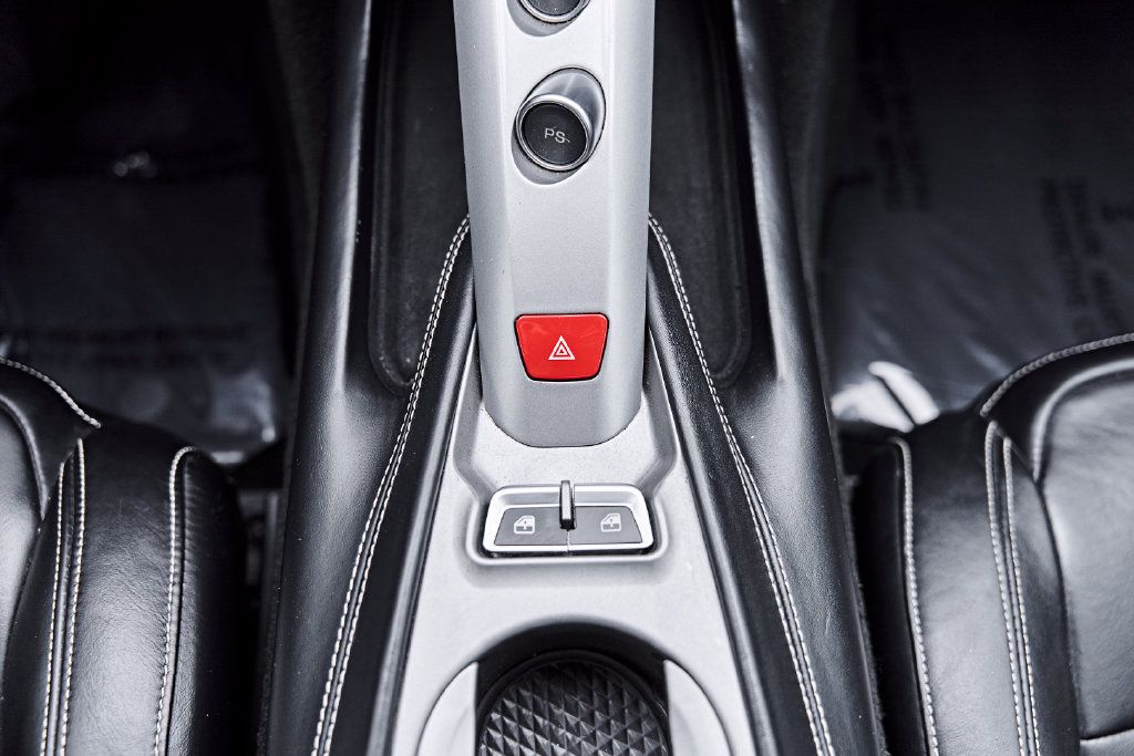 Used 2015 Ferrari F12 Berlinetta RWD image 68