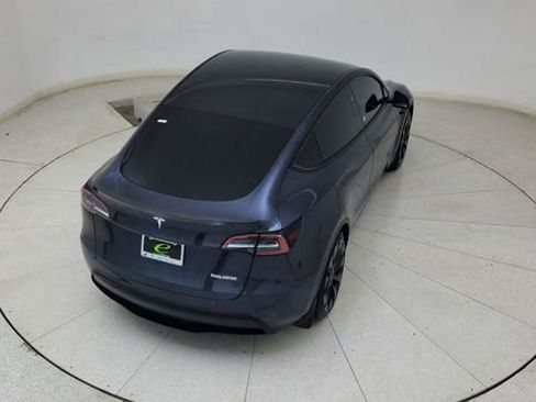 Used 2025 Tesla Model Y Performance image 81