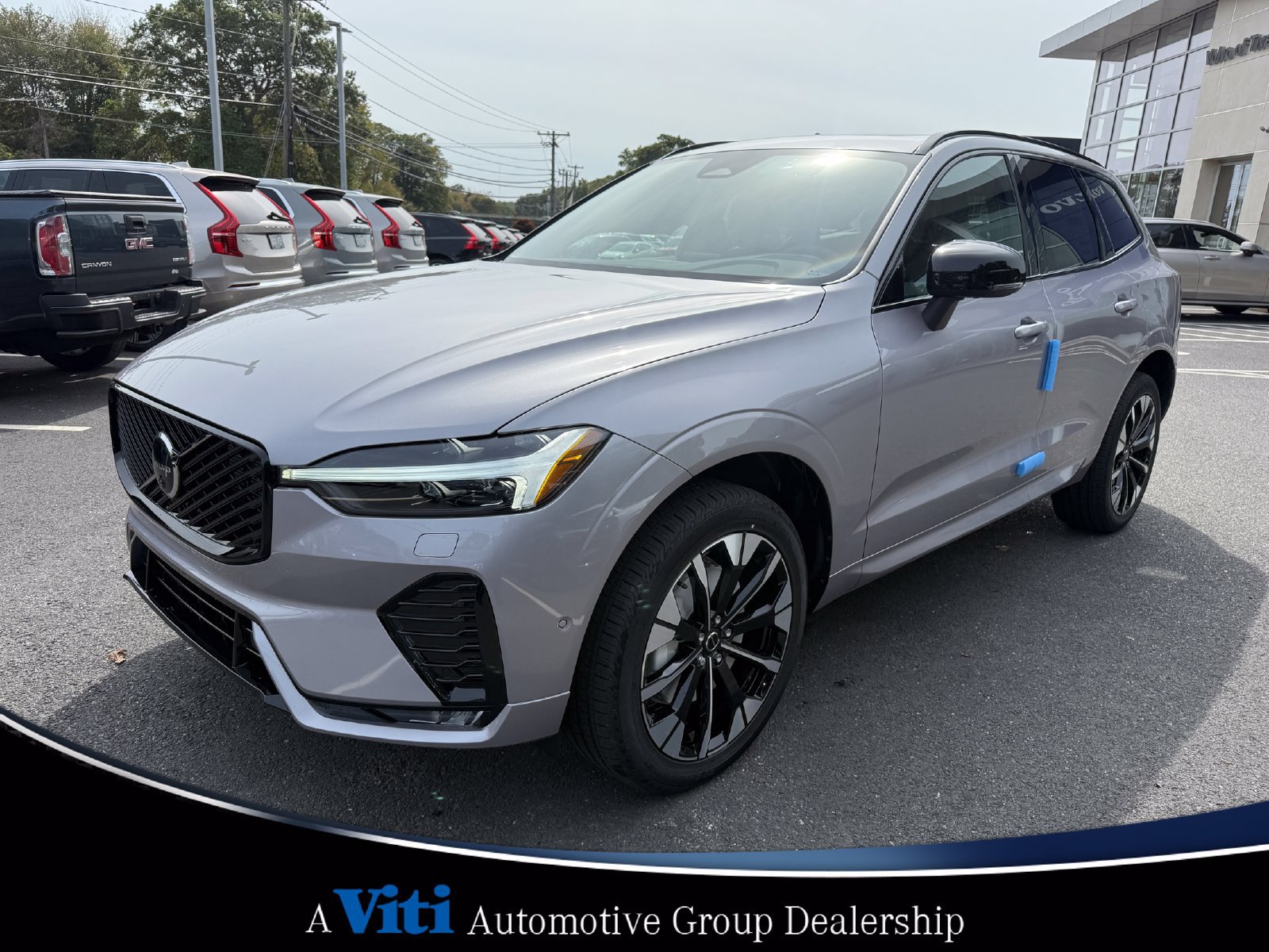 Used 2026 Volvo XC60 B5 Plus w/ Protection Package Premier AWD/4WD image 4