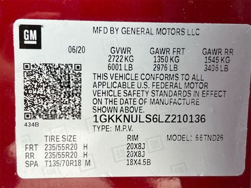 Used 2020 GMC Acadia SLT w/ Driver Alert Package II image 36