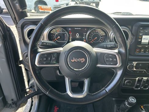Used 2018 Jeep Wrangler Unlimited Sahara image 20