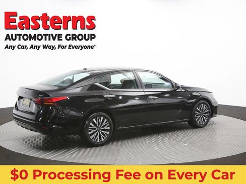 Used 2023 Nissan Altima 2.5 SV FWD image 44