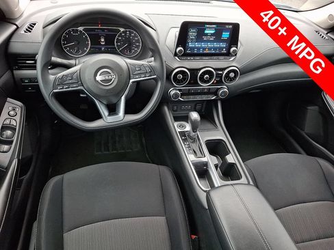 Used 2024 Nissan Sentra SV FWD image 11