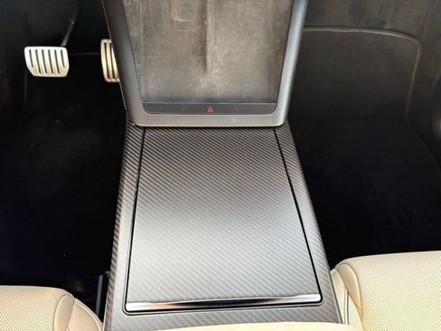 Used 2022 Tesla Model X Plaid image 20