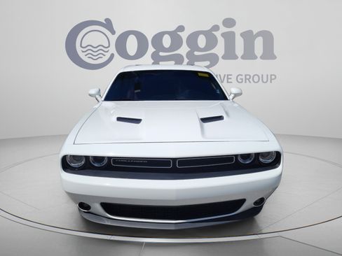 Used 2016 Dodge Challenger SXT Plus RWD image 11