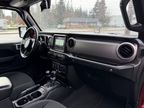 Used 2021 Jeep Wrangler Unlimited Sport AWD/4WD image 21