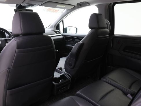 Used 2023 Honda Odyssey Touring image 12