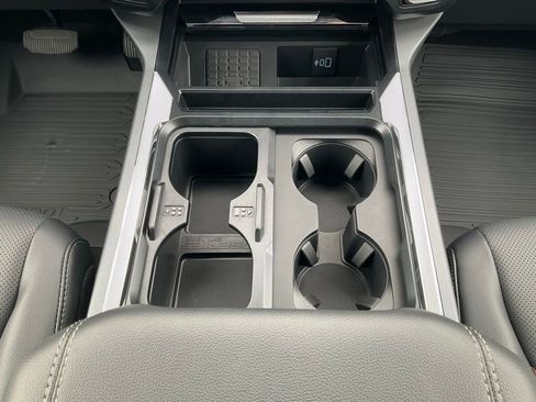 Used 2024 Ford F250 Lariat w/ Lariat Ultimate Package image 44